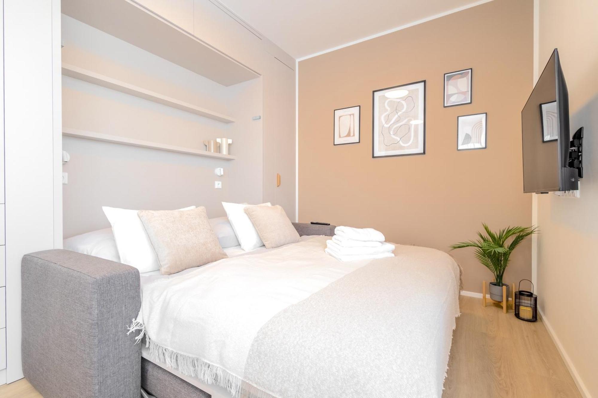 Bright 2Br - 8Th Floor, Balcony, Free Parking - By Gravity Prague Διαμέρισμα Εξωτερικό φωτογραφία