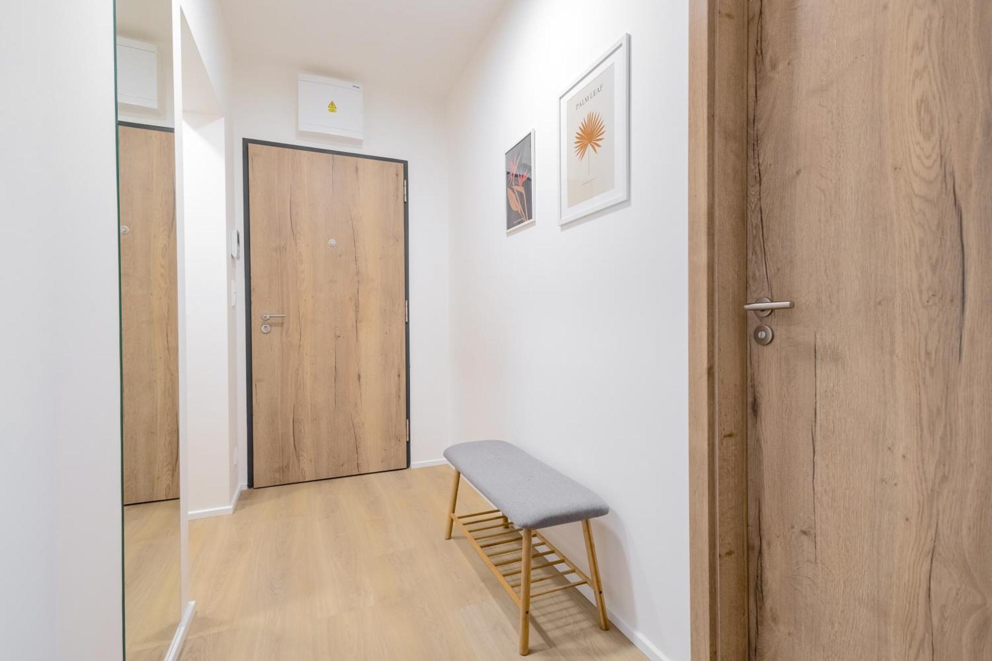 Bright 2Br - 8Th Floor, Balcony, Free Parking - By Gravity Prague Διαμέρισμα Εξωτερικό φωτογραφία