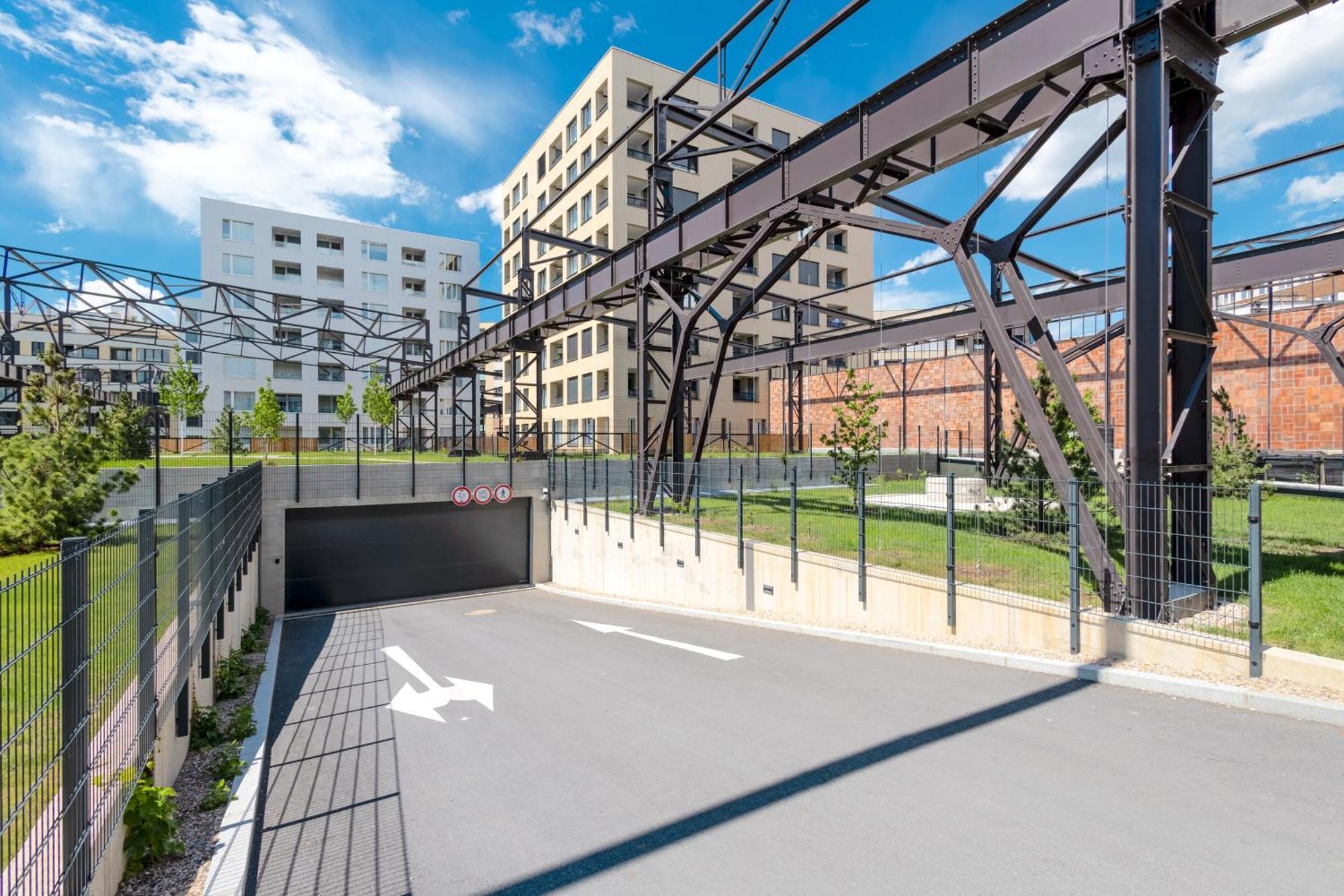 Bright 2Br - 8Th Floor, Balcony, Free Parking - By Gravity Prague Διαμέρισμα Εξωτερικό φωτογραφία