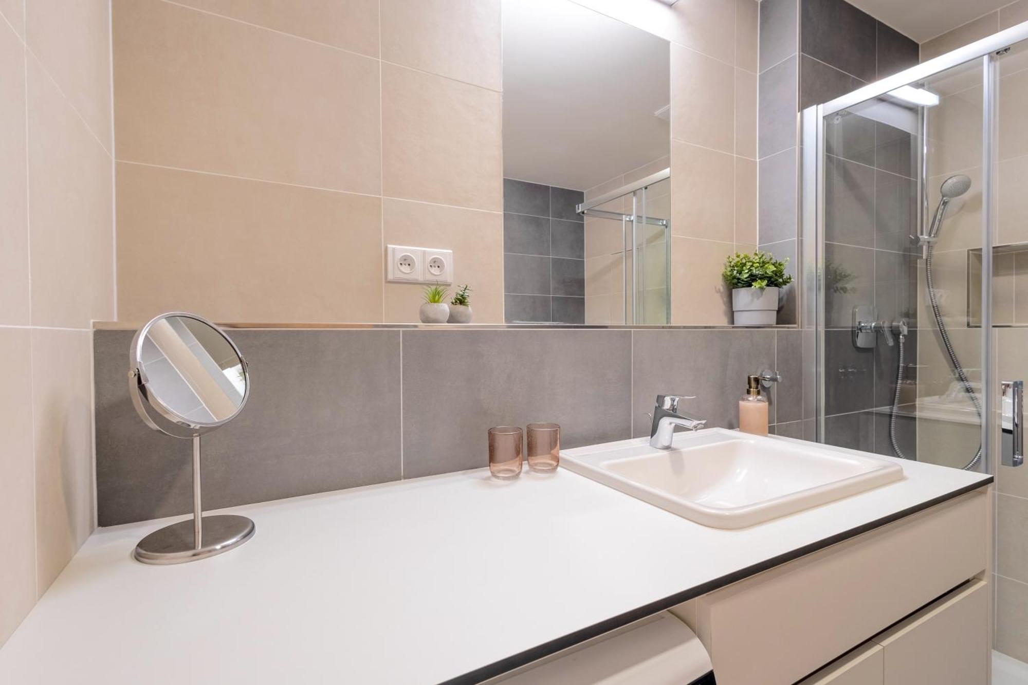 Bright 2Br - 8Th Floor, Balcony, Free Parking - By Gravity Prague Διαμέρισμα Εξωτερικό φωτογραφία