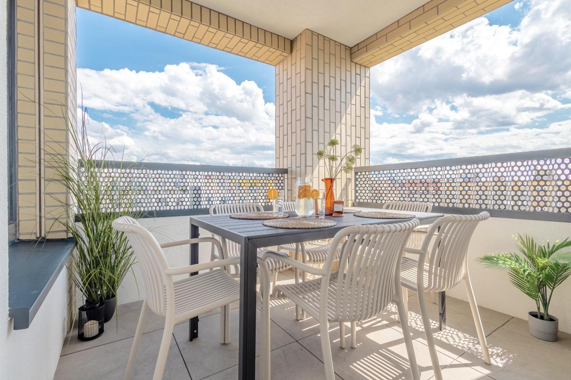Bright 2Br - 8Th Floor, Balcony, Free Parking - By Gravity Prague Διαμέρισμα Εξωτερικό φωτογραφία