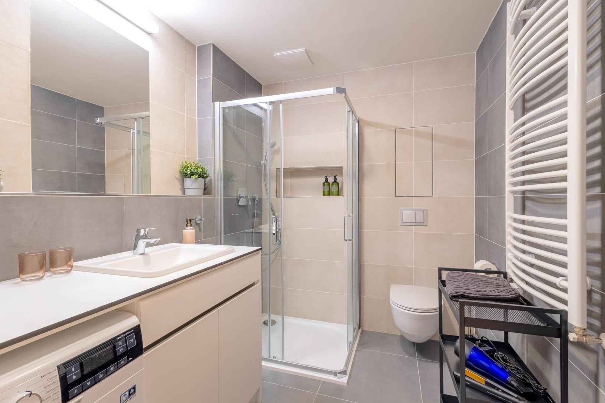 Bright 2Br - 8Th Floor, Balcony, Free Parking - By Gravity Prague Διαμέρισμα Εξωτερικό φωτογραφία
